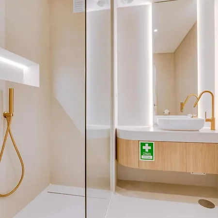 Nine Above The Sea Apartman *